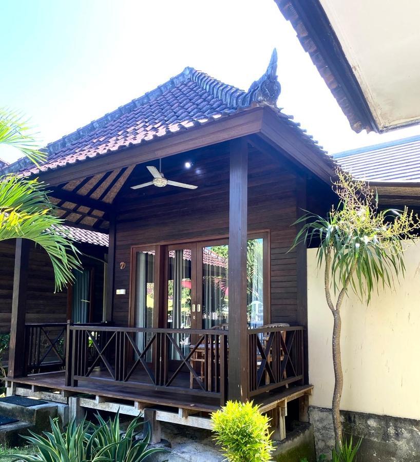 Отель Damara Lembongan Нуса-Лембонган Экстерьер фото