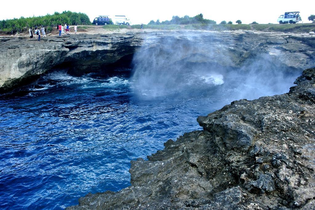 Отель Damara Lembongan Нуса-Лембонган Экстерьер фото